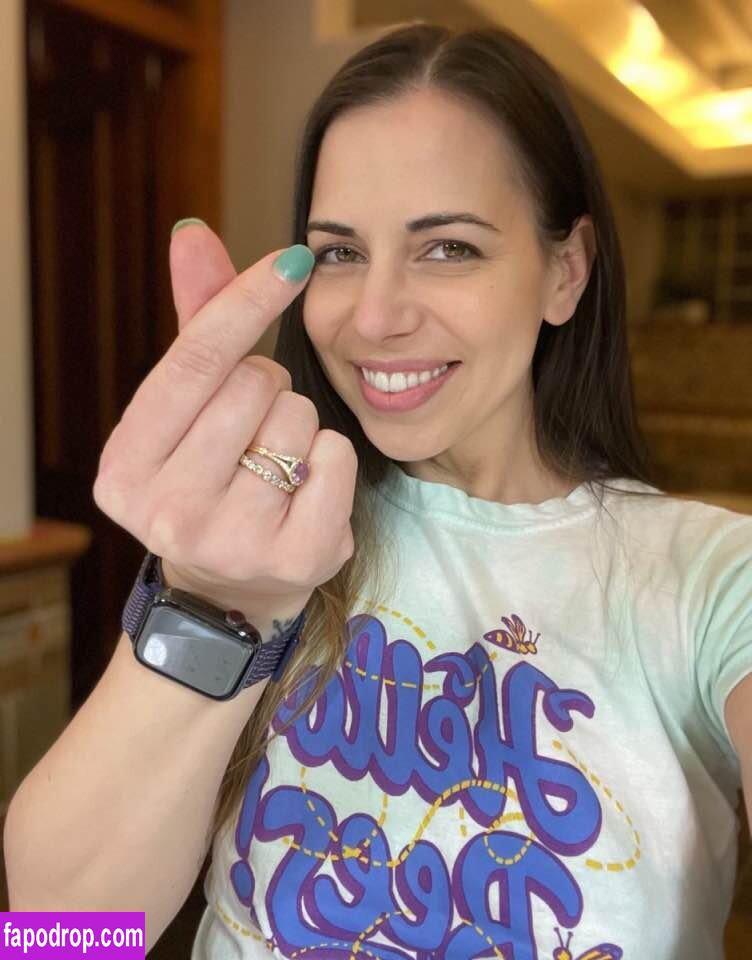 Laura Bailey / LauraBaileyVO / saltybl0nde leak of nude photo #0050 from OnlyFans or Patreon