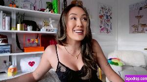 LaurDIY leak #0164