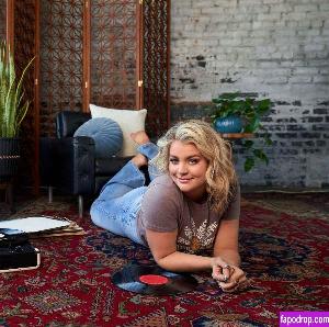 Lauren Alaina leak #0013