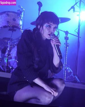 Lauren Mayberry photo #1167