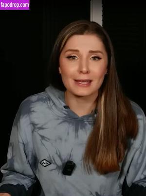 Lauren Southern photo #0007