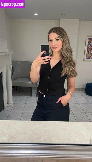 Lauren Southern photo #0129