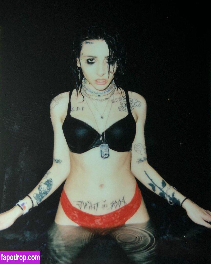 Layla Shapiro / Toopoor leak of nude photo #0005 from OnlyFans or Patreon
