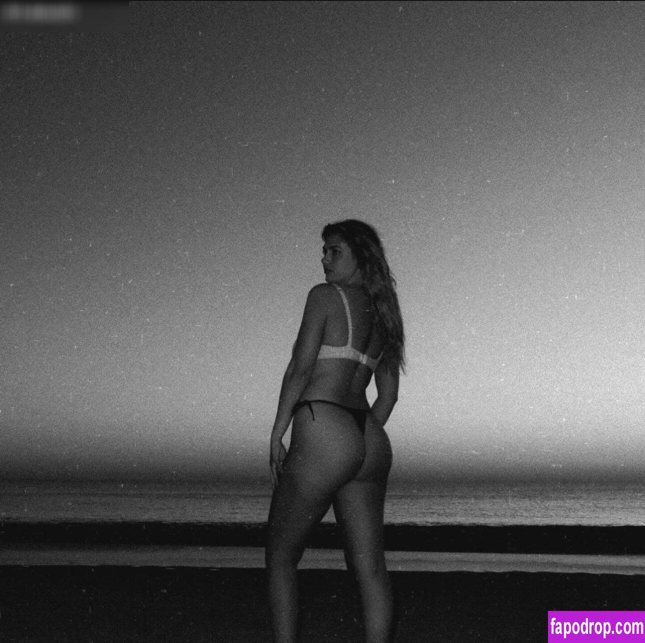 leasophie_official98 / leaa_sophiee98 leak of nude photo #0216 from OnlyFans or Patreon