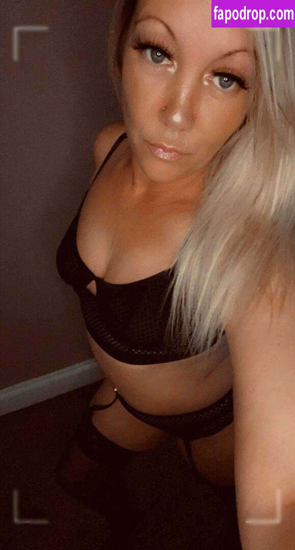 Leaxxxxx / Leaxxxxx1 / lea_bxx_ leak of nude photo #0019 from OnlyFans or Patreon