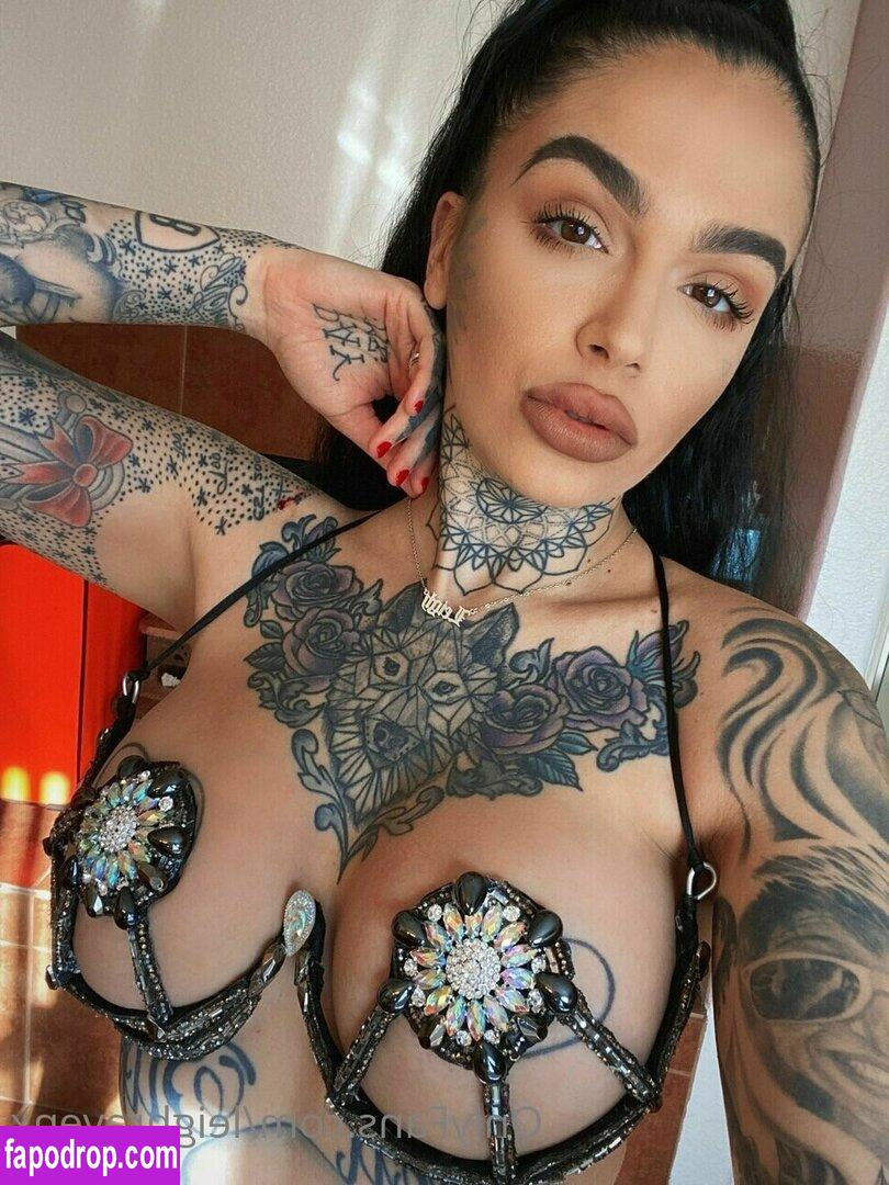 Leigh Raven / leighravenx слитое обнаженное фото #0001 с Онлифанс или Патреон