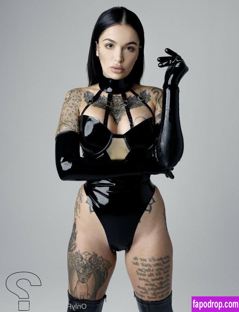 Leigh Raven / leighravenx слитое обнаженное фото #0002 с Онлифанс или Патреон