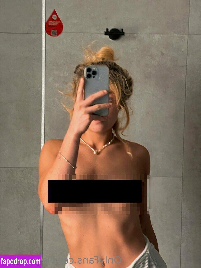 leorose02 / leosenpai202 leak of nude photo #0044 from OnlyFans or Patreon