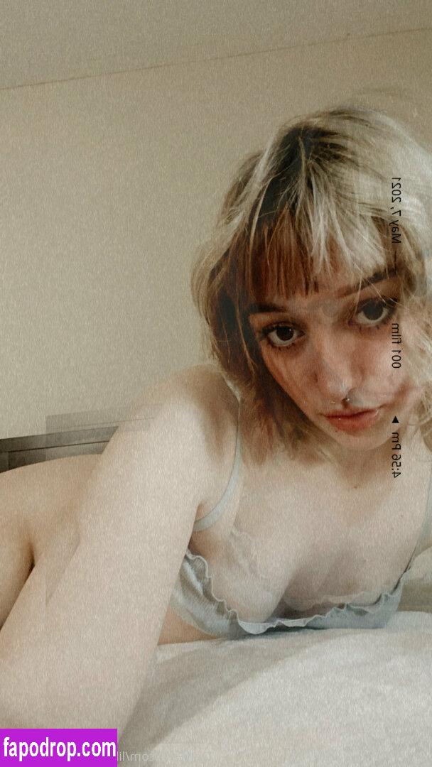 lilhoneydoeeyes_free / ll_insid3r_glitch_ll leak of nude photo #0001 from OnlyFans or Patreon