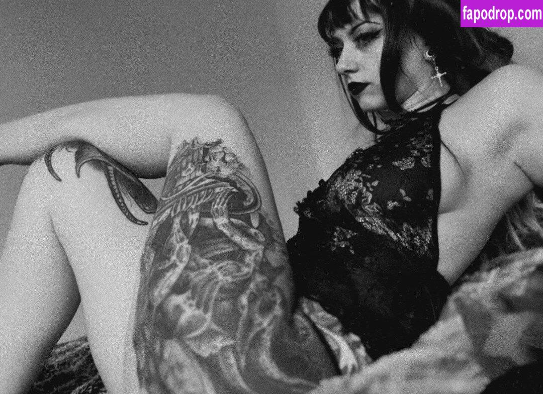 Liliithbathory / liliith.bathory / lilithbathoryluna13 leak of nude photo #0008 from OnlyFans or Patreon