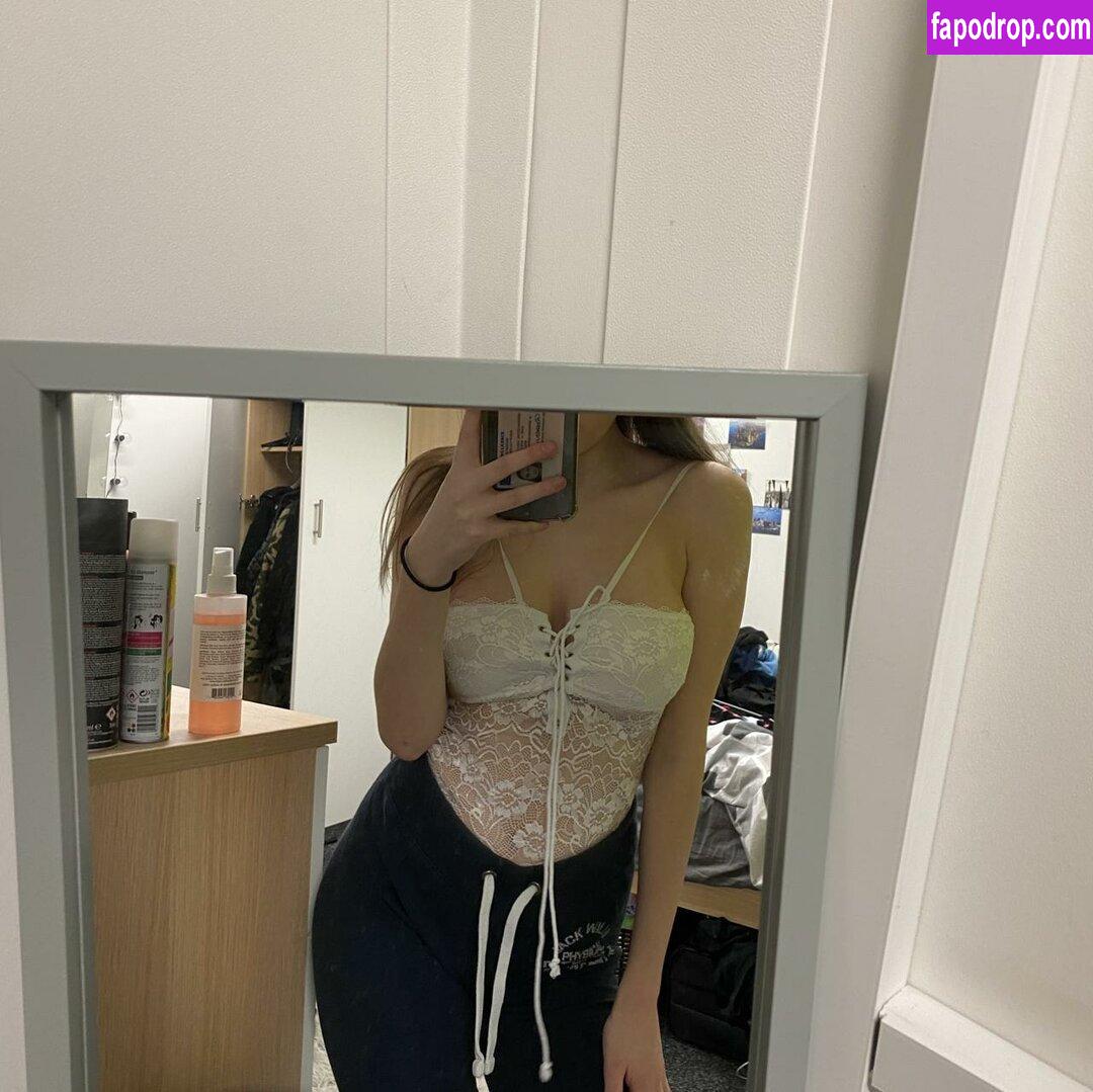 Lilly N / Cute 32E Try-Ons [Non-Nude] / lilly / lillyentertainment leak of nude photo #0040 from OnlyFans or Patreon