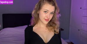 Lily ASMR photo #0001