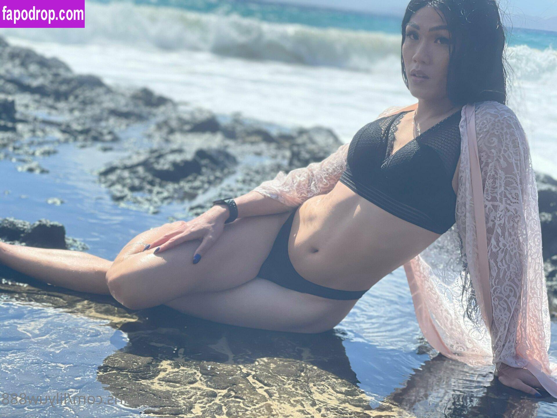 lilyuw888 /  leak of nude photo #0077 from OnlyFans or Patreon