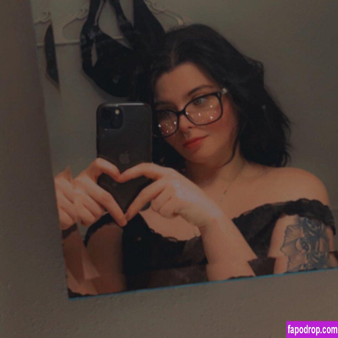 Littlemadds26 / Midnightmaddi / midnightmaddi_ig leak of nude photo #0020 from OnlyFans or Patreon