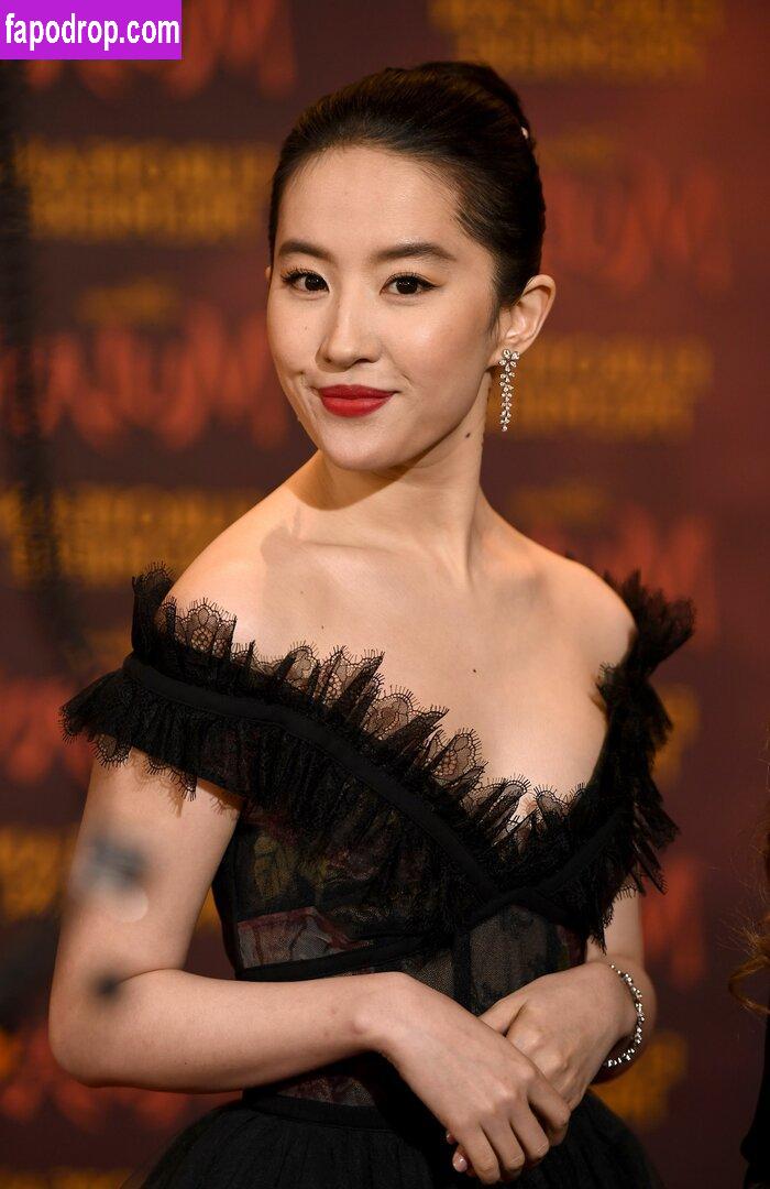 Liu Yifei / yifei_cc слитое обнаженное фото #0008 с Онлифанс или Патреон