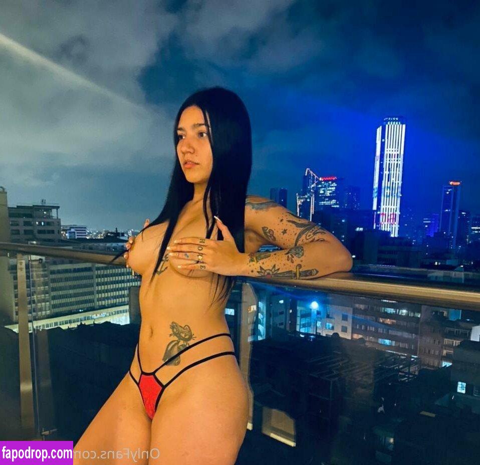 lolisaenz / amy_connor_ / hernanlolisaenz / leasmith leak of nude photo #0076 from OnlyFans or Patreon
