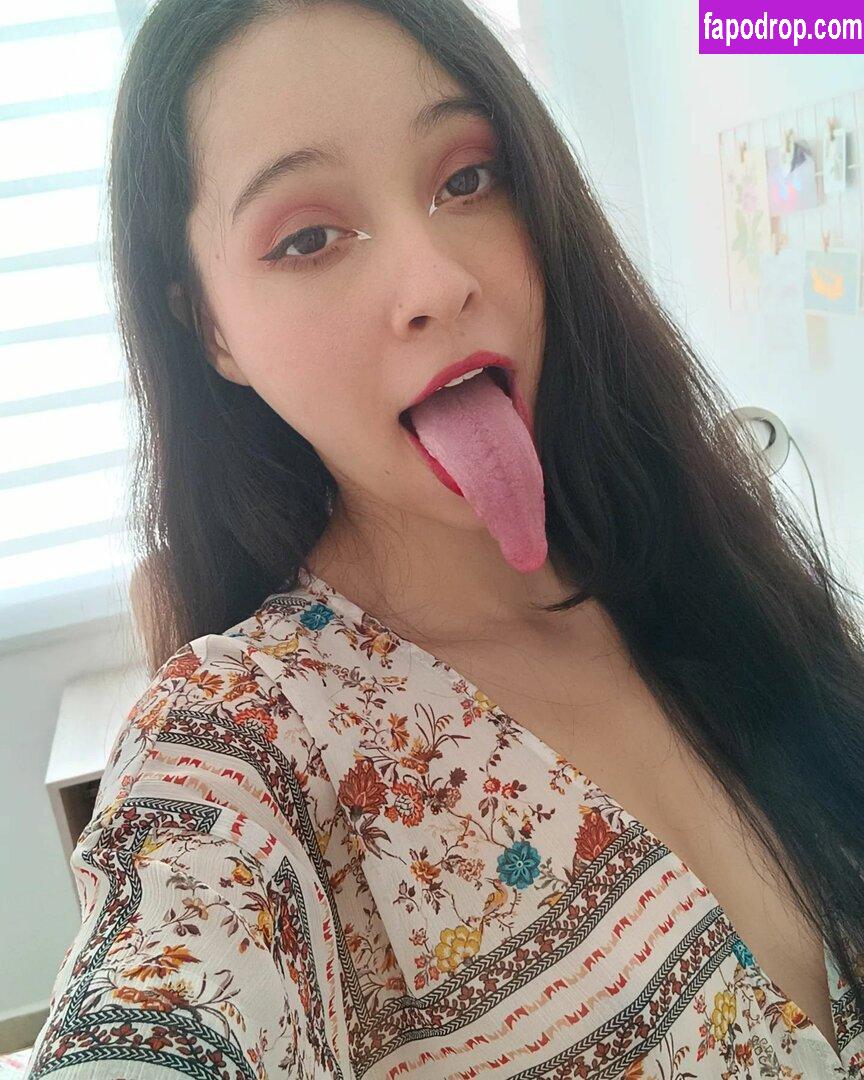 Long Tongue Fetish / _longtonguelewis / diqueentongue / longtonguelewis leak of nude photo #0314 from OnlyFans or Patreon