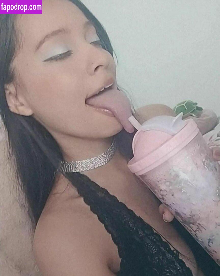 Long Tongue Fetish / _longtonguelewis / diqueentongue / longtonguelewis leak of nude photo #0316 from OnlyFans or Patreon