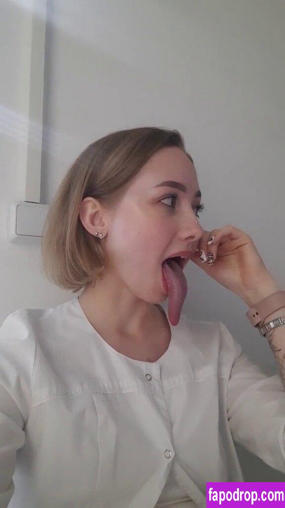 Long Tongue Fetish / _longtonguelewis / diqueentongue / longtonguelewis leak of nude photo #0319 from OnlyFans or Patreon