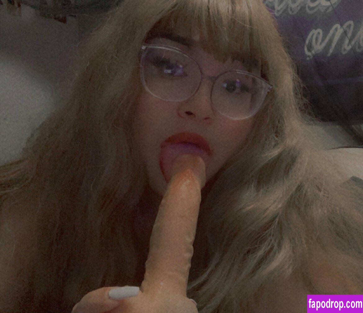 lovergirllynn /  leak of nude photo #0007 from OnlyFans or Patreon