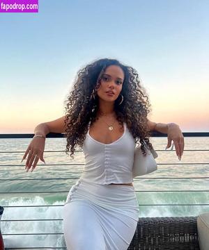 Madison Pettis фото #0842