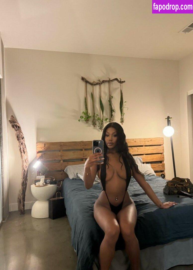 Magicalc000ch / bbyliique leak of nude photo #0002 from OnlyFans or Patreon