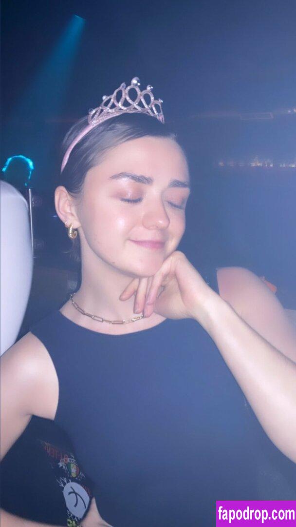 Maisie Williams / Maisie_Williams слитое обнаженное фото #0325 с Онлифанс или Патреон