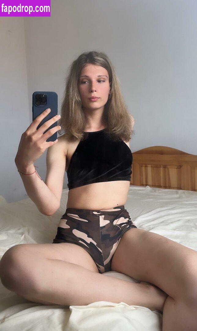 Marie Antoinette 2077 / 2077Marie / marieantoinette2077 / whatrayadidnext leak of nude photo #0008 from OnlyFans or Patreon