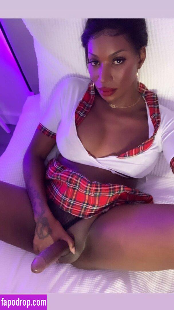 Maya Lafayette / lafayettemaya / mayalafayette / tsmayalafayette leak of nude photo #0002 from OnlyFans or Patreon