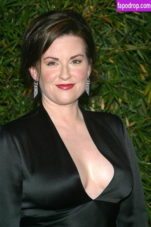 Megan Mullally photo #0008