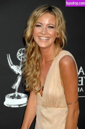 Meredith Hagner photo #0009