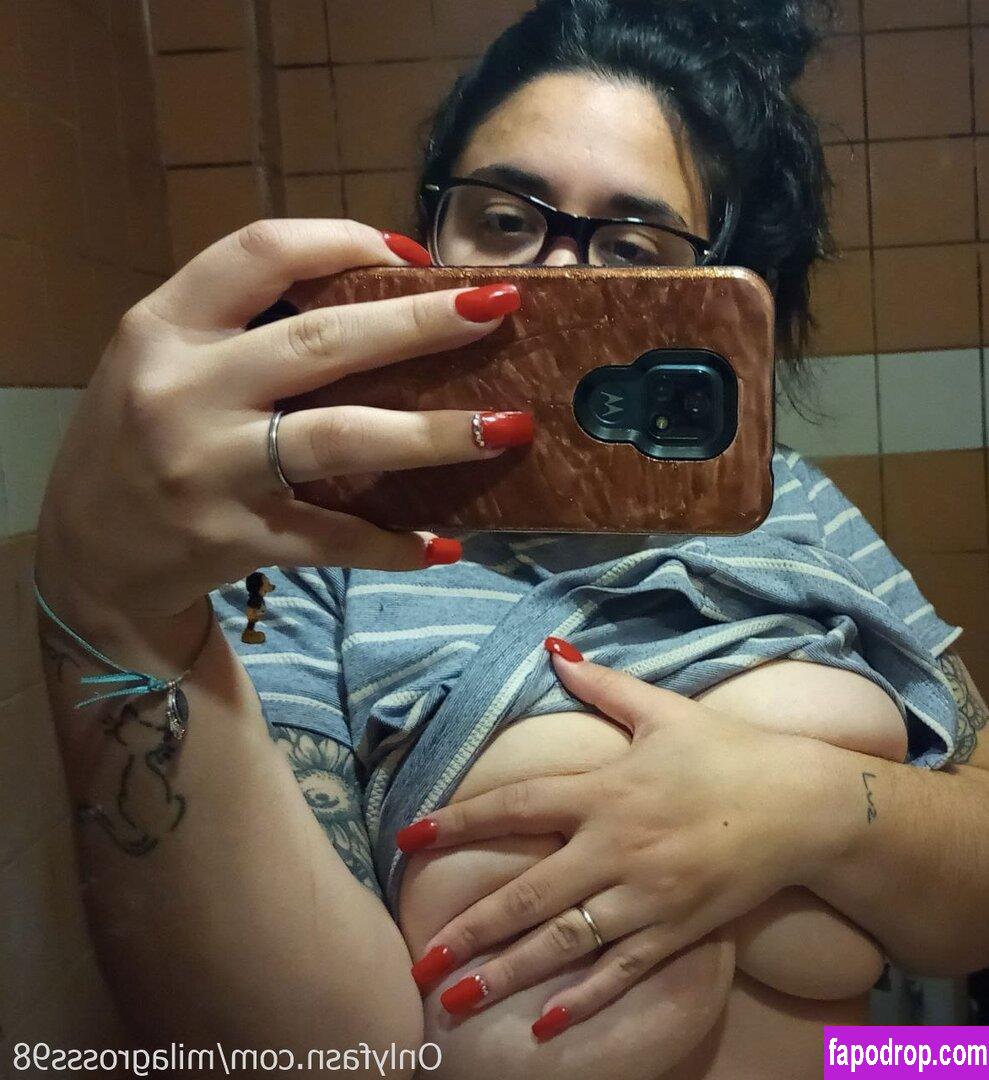 Milagrosss98 / awkwardturtlesaywhat89 leak of nude photo #0013 from OnlyFans or Patreon