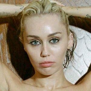 Miley Cyrus fakes фото #0006