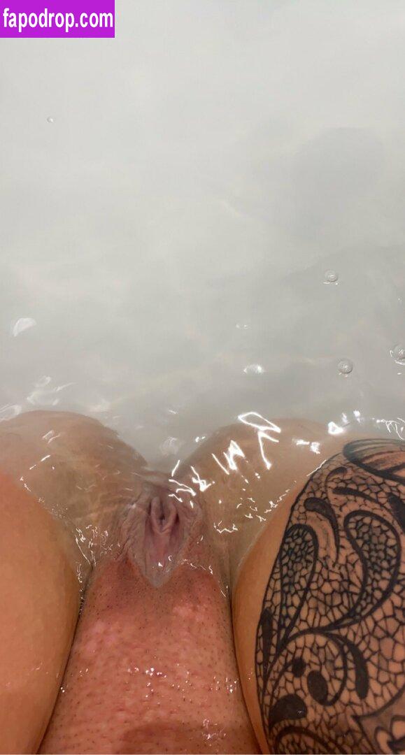 Milf Nicole / minxnaughty / nicole2sexyy leak of nude photo #0002 from OnlyFans or Patreon