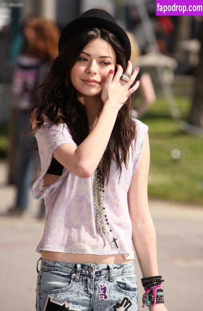 Miranda Cosgrove / MirandaCosgrove / onlyfanssz слитое обнаженное фото #0380 с Онлифанс или Патреон