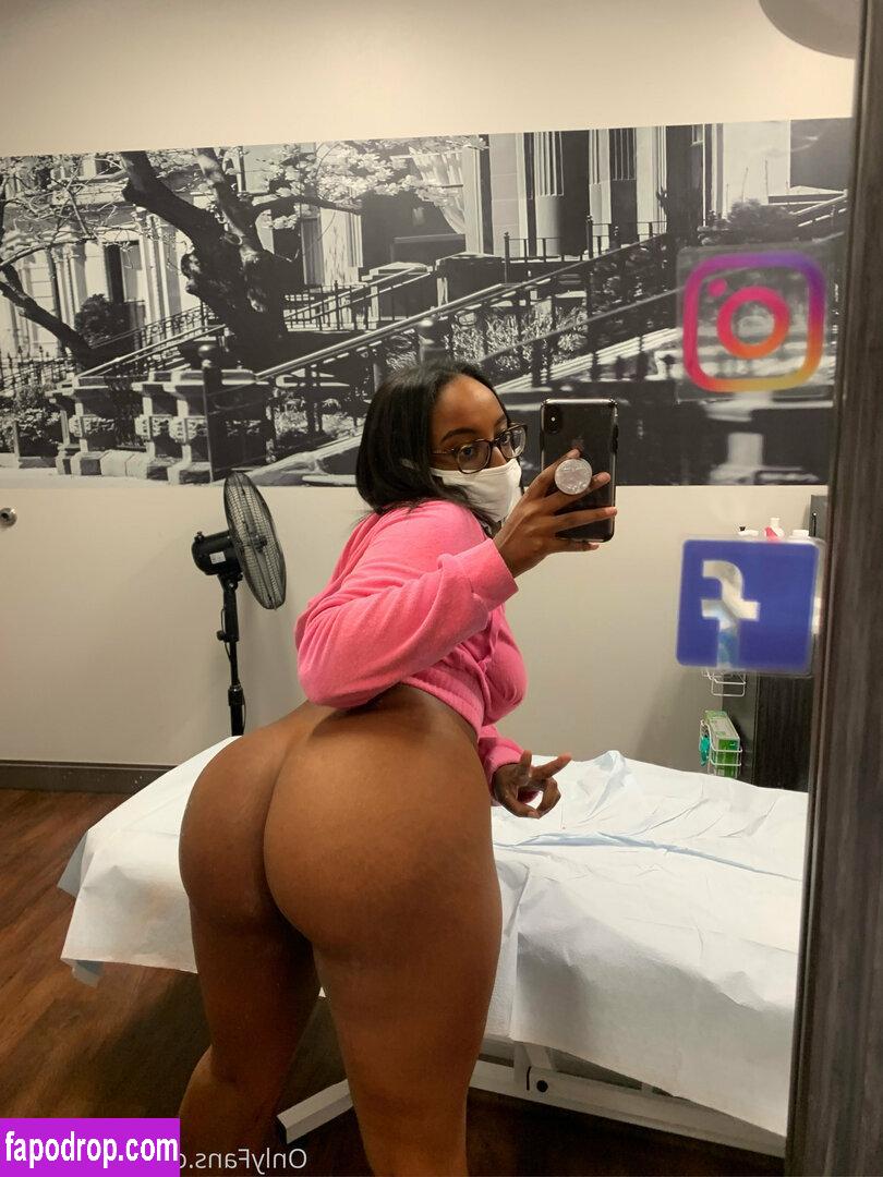 missusblu / Juicy Butt Queen / woochiewobbler leak of nude photo #0094 from OnlyFans or Patreon