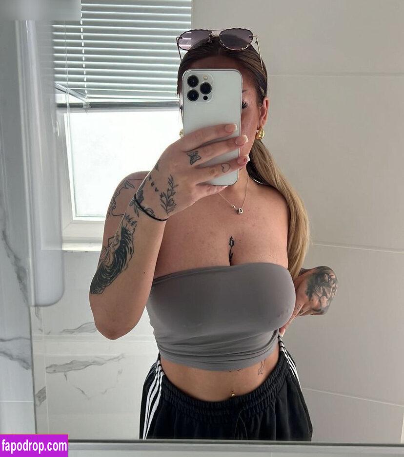 Moesha- Nadine / daddysliebling69 / moesha_nadine leak of nude photo #0036 from OnlyFans or Patreon