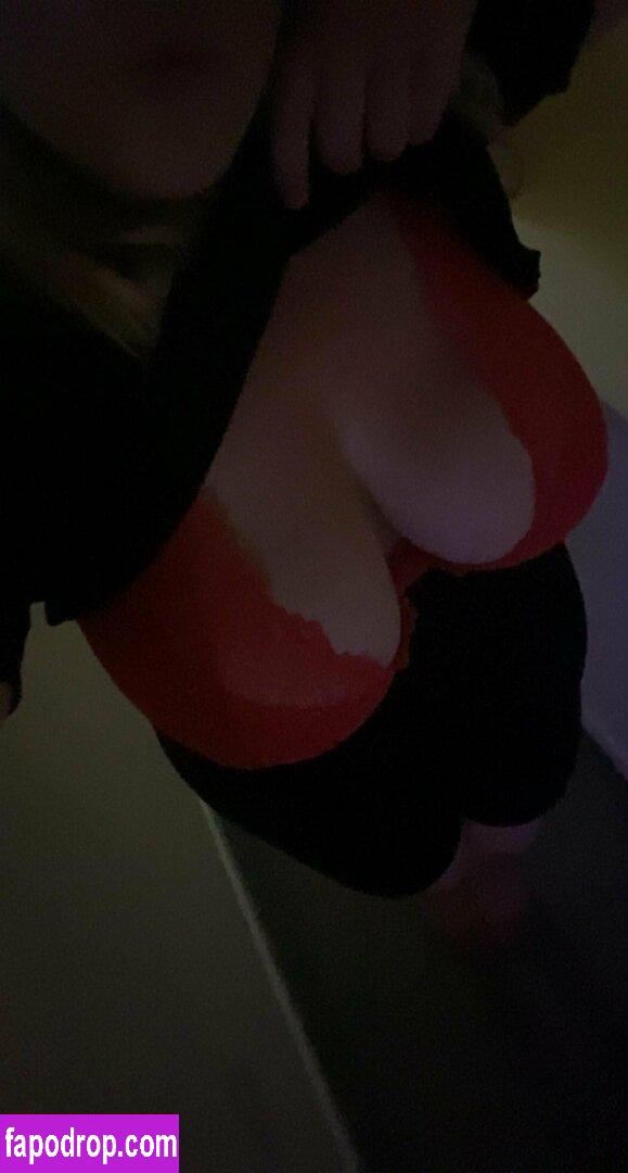Mommmyyymilkersss / m0mmymilk3rsss leak of nude photo #0015 from OnlyFans or Patreon