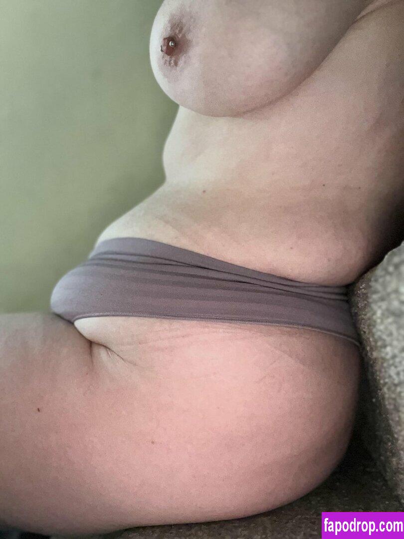 Mommmyyymilkersss / m0mmymilk3rsss leak of nude photo #0032 from OnlyFans or Patreon