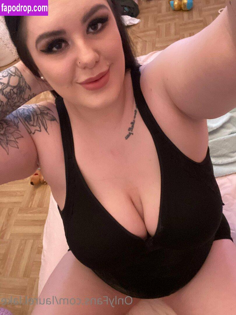 mommylaurellake / glamnellie leak of nude photo #0008 from OnlyFans or Patreon