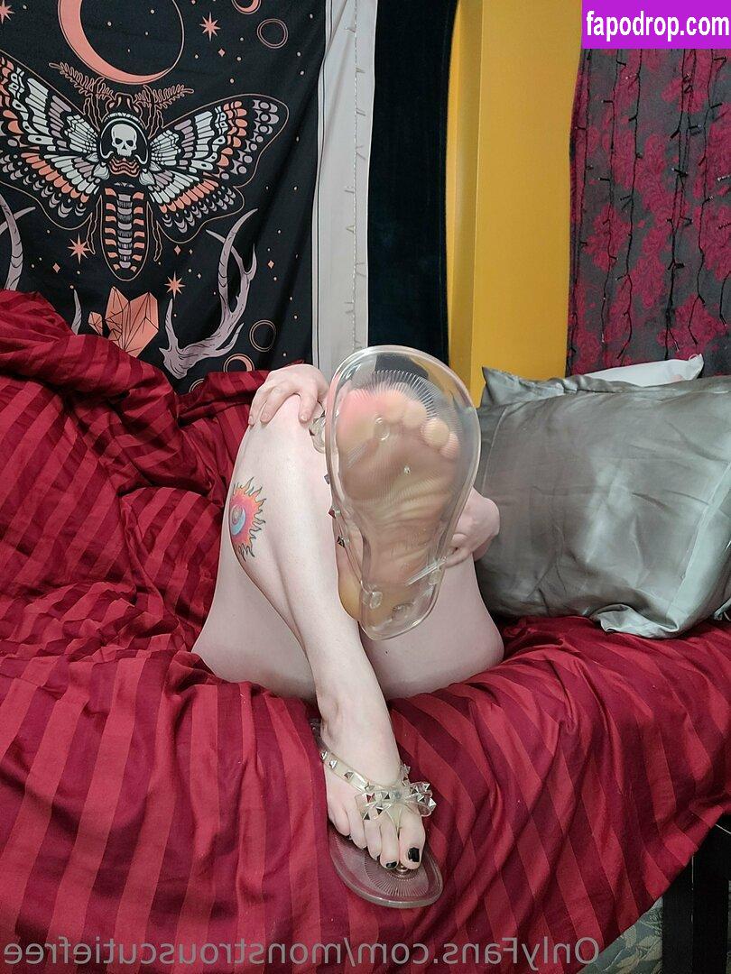 monstrouscutiefree / flossevryday leak of nude photo #0026 from OnlyFans or Patreon
