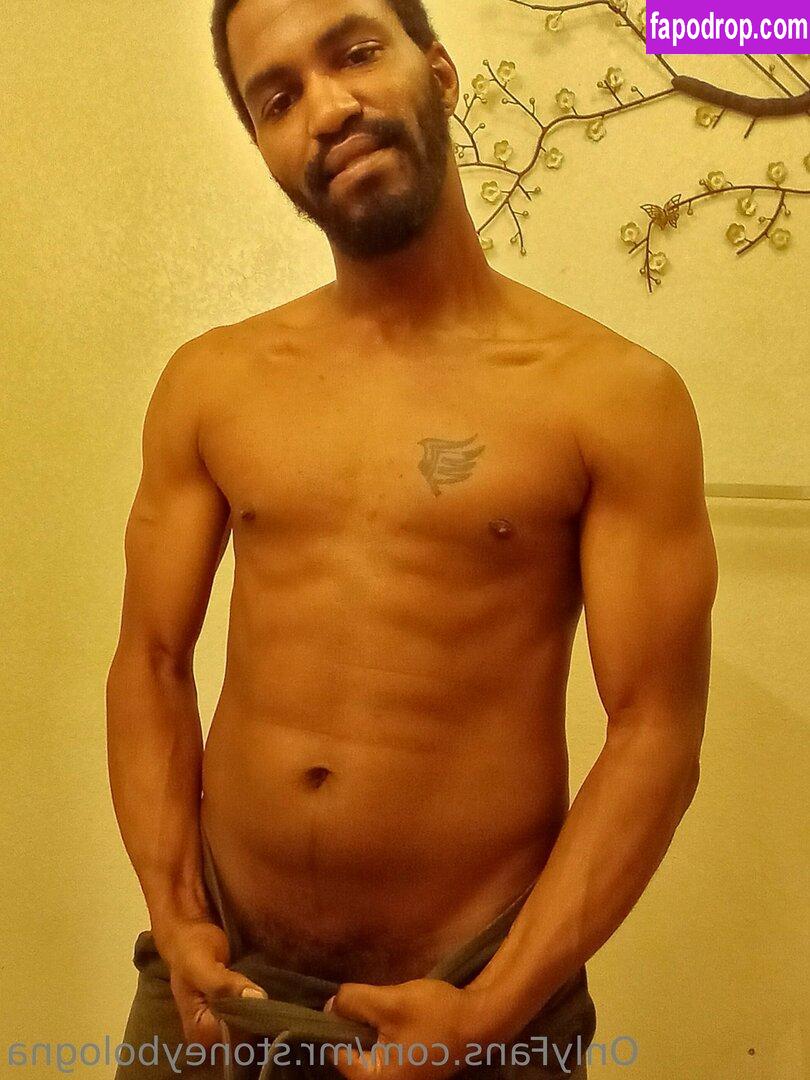 mr.stoneybologna / the_redeyedpanda leak of nude photo #0011 from OnlyFans or Patreon