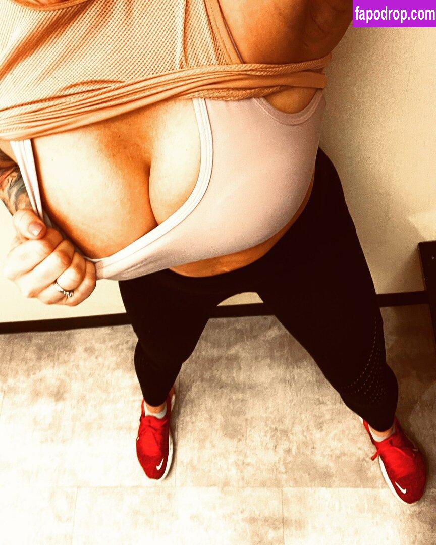 Mrs_S_VIP / AndHotwives81 / mrs_s_2004 / mrs_s_sh_ leak of nude photo #0053 from OnlyFans or Patreon