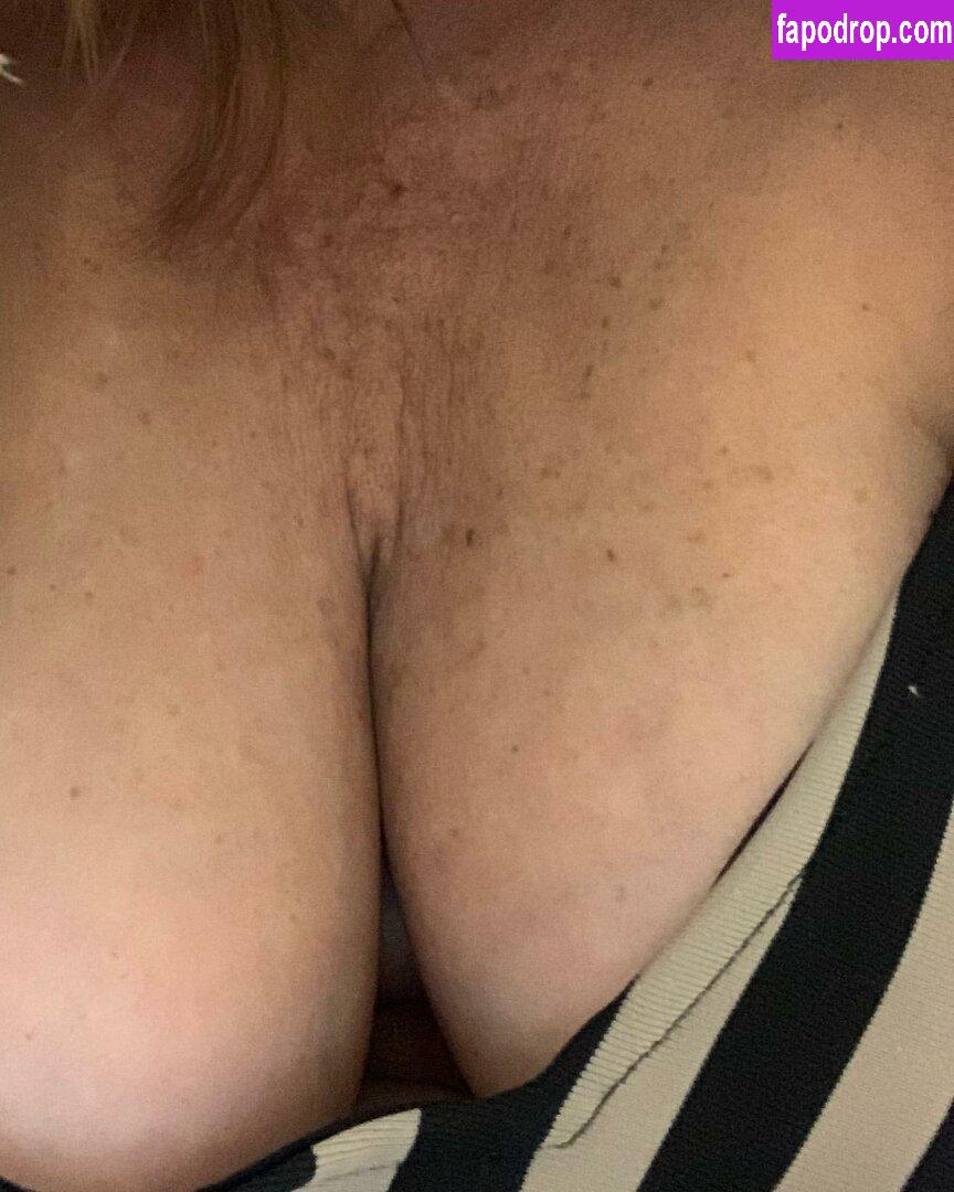 MrsSisiuXXX / mrs_sisiu / sexysisiuxxx leak of nude photo #0017 from OnlyFans or Patreon