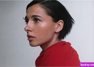 Naomi Scott photo #0143