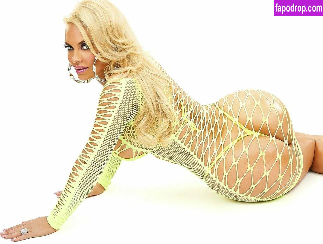 https://fapodrop.com/images/n/i/nicole-coco-austin/1/photo/nicole-coco-austin_0190.jpeg