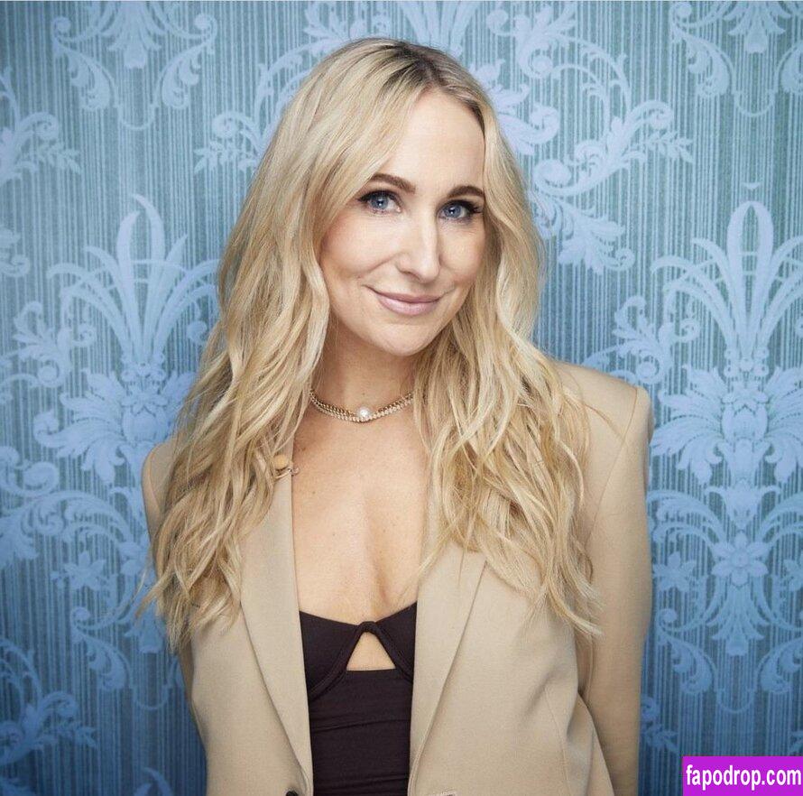 Nikki Glaser / nikkiglaser слитое обнаженное фото #0110 с Онлифанс или Патреон