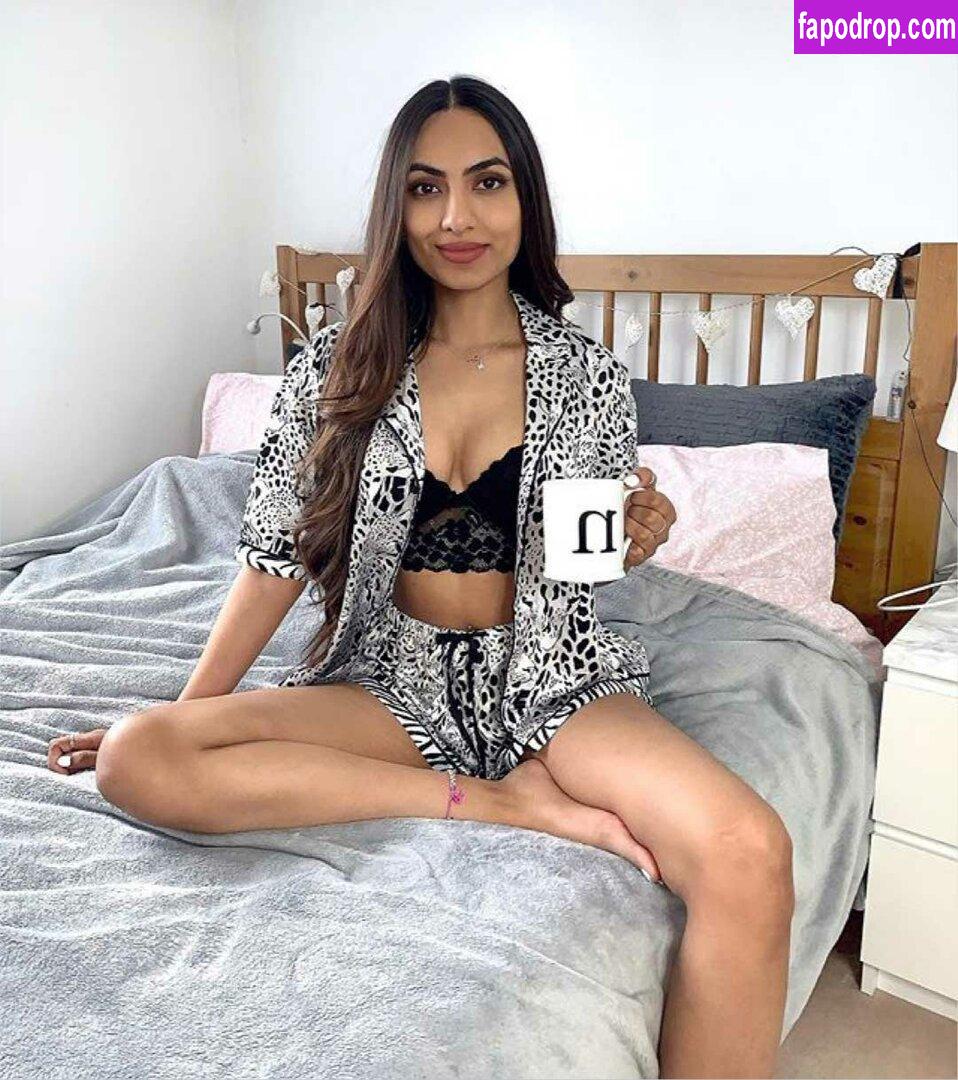 nikkirai_ / sahararay leak of nude photo #0047 from OnlyFans or Patreon