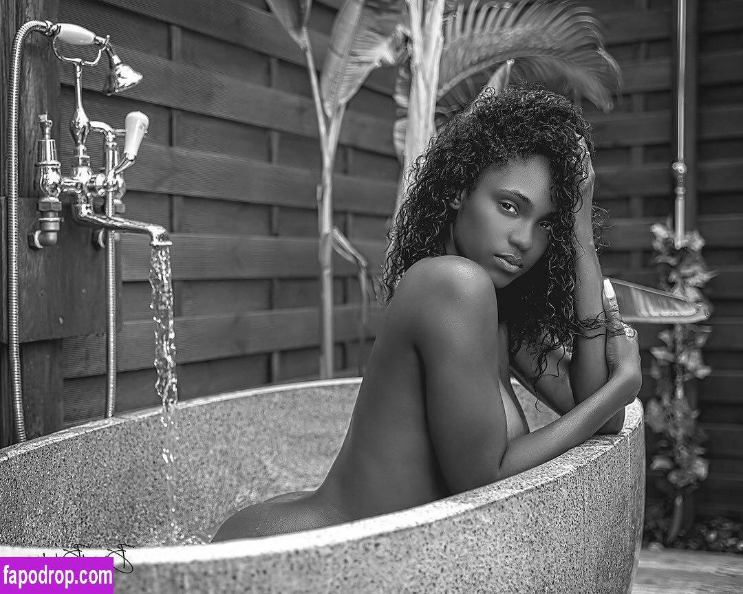 Nude Antilles / caribbean_cutie слитое обнаженное фото #0647 с Онлифанс или Патреон