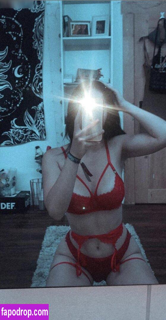 onselina / _only.gixl_ leak of nude photo #0020 from OnlyFans or Patreon